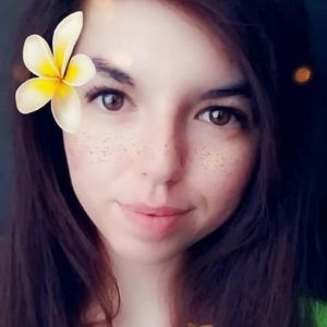 Meet your Posher, Cassi